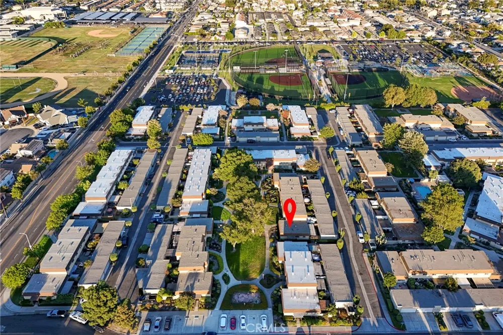 5165 Dover La Palma, CA 90623