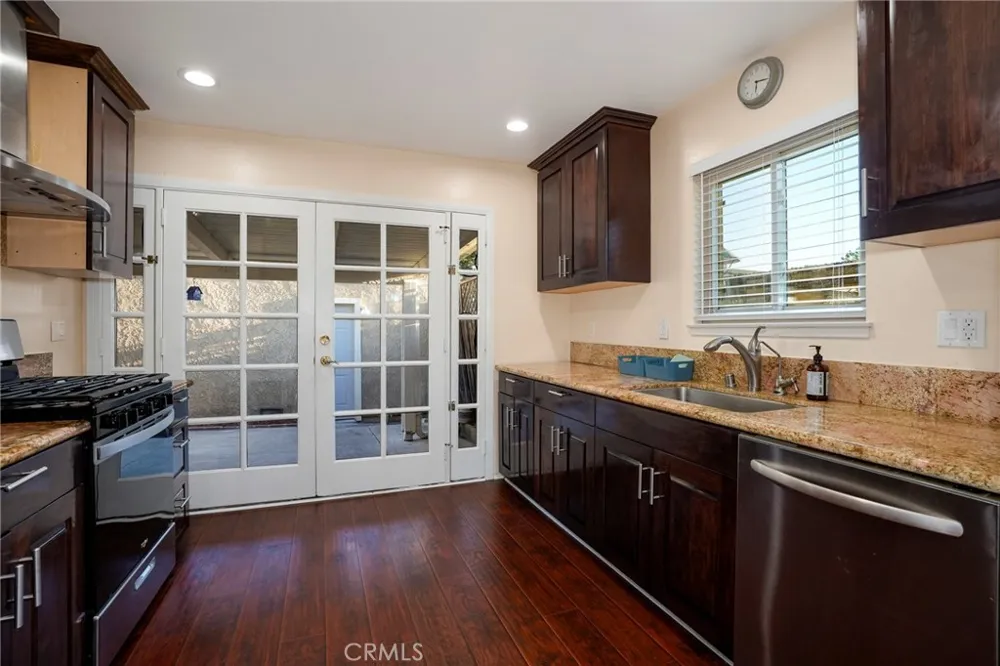 5165 Dover La Palma, CA 90623