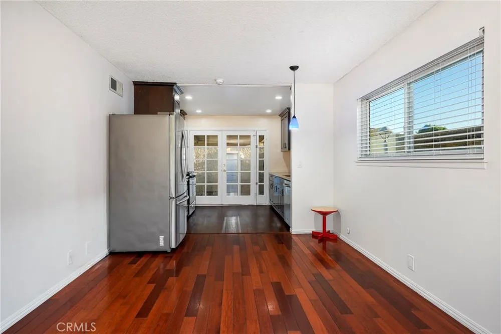5165 Dover La Palma, CA 90623
