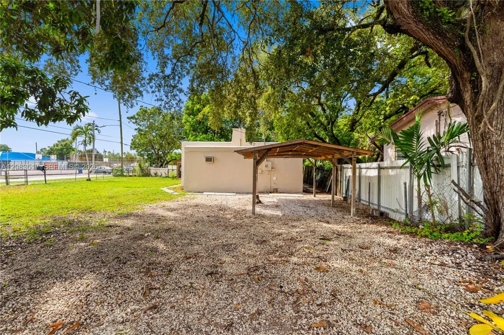 16860 NE 3rd Ct North Miami Beach, FL 33162