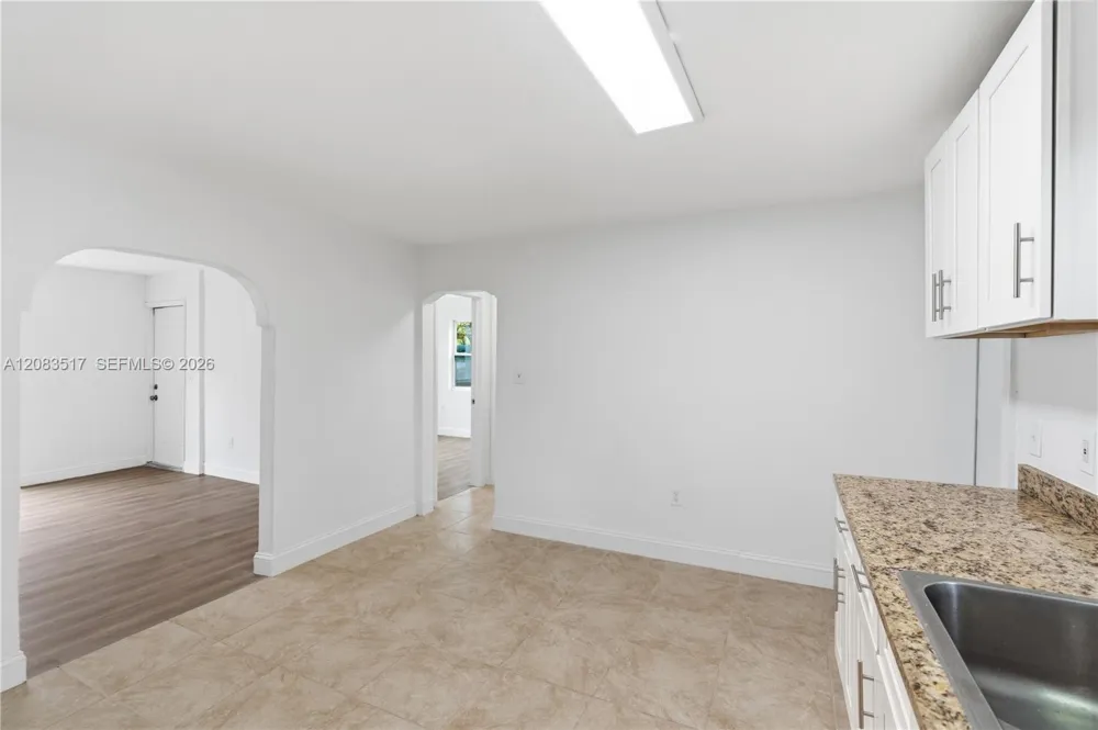 16860 NE 3rd Ct North Miami Beach, FL 33162