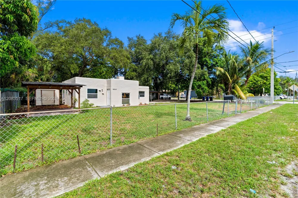 16860 NE 3rd Ct North Miami Beach, FL 33162