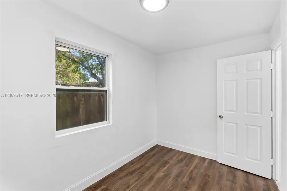 16860 NE 3rd Ct North Miami Beach, FL 33162