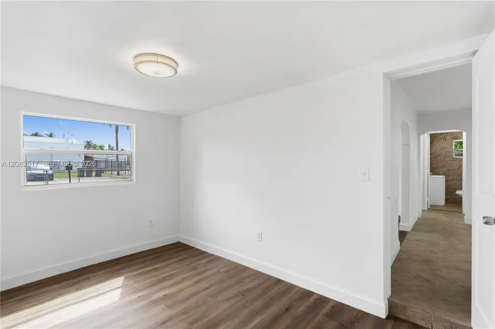16860 NE 3rd Ct North Miami Beach, FL 33162