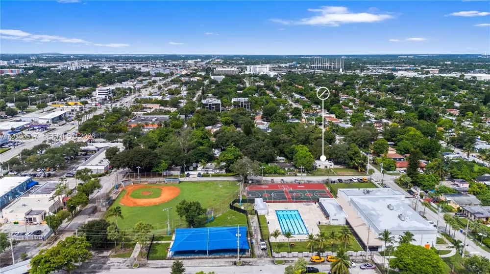 16860 NE 3rd Ct North Miami Beach, FL 33162