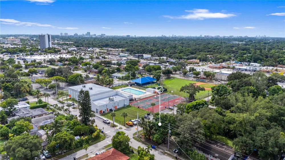 16860 NE 3rd Ct North Miami Beach, FL 33162