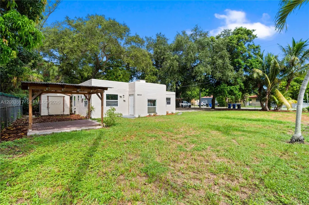 16860 NE 3rd Ct North Miami Beach, FL 33162