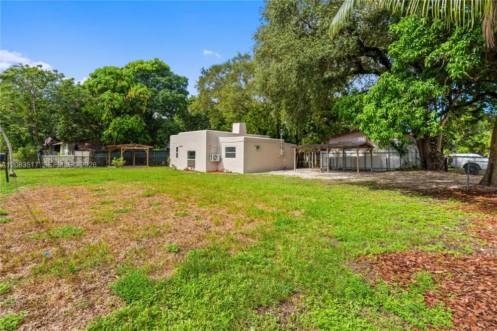 16860 NE 3rd Ct North Miami Beach, FL 33162