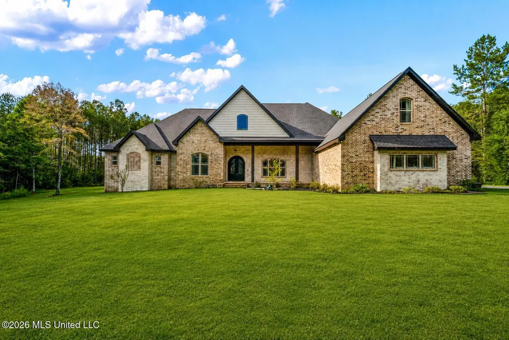 17341 Doc Lizana Road Gulfport, MS 39503