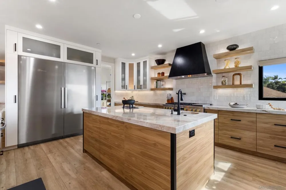 4504 Osprey St San Diego, CA 92107
