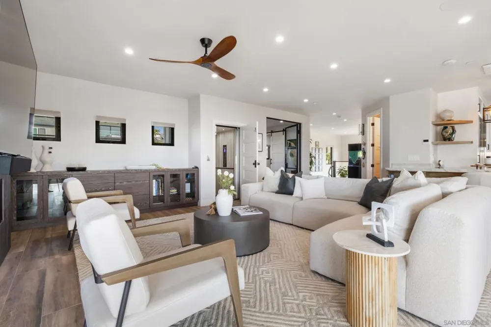 4504 Osprey St San Diego, CA 92107