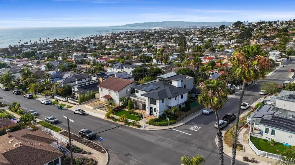 4504 Osprey St San Diego, CA 92107