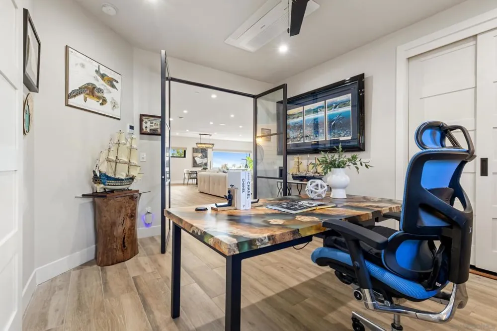 4504 Osprey St San Diego, CA 92107