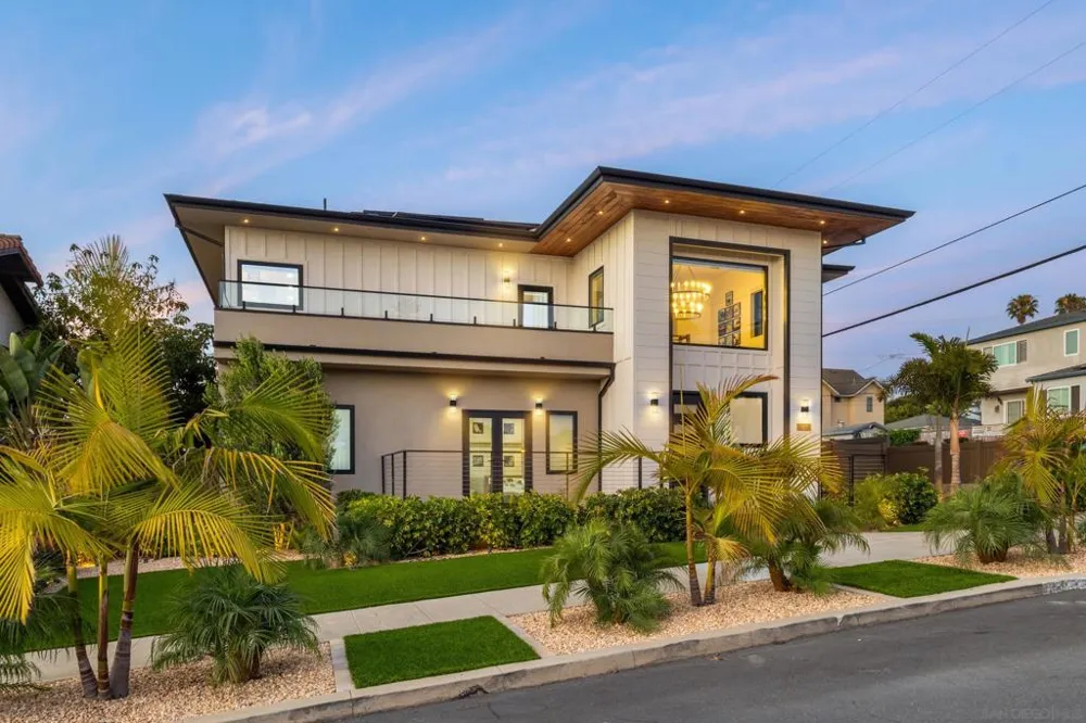 4504 Osprey St San Diego, CA 92107