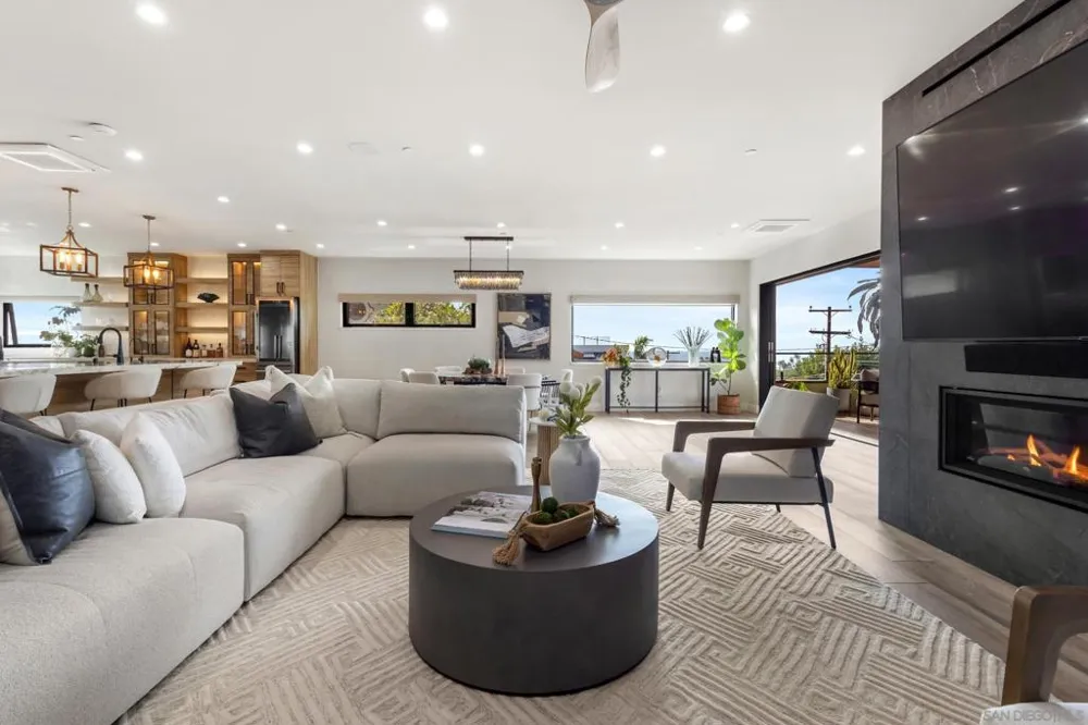 4504 Osprey St San Diego, CA 92107