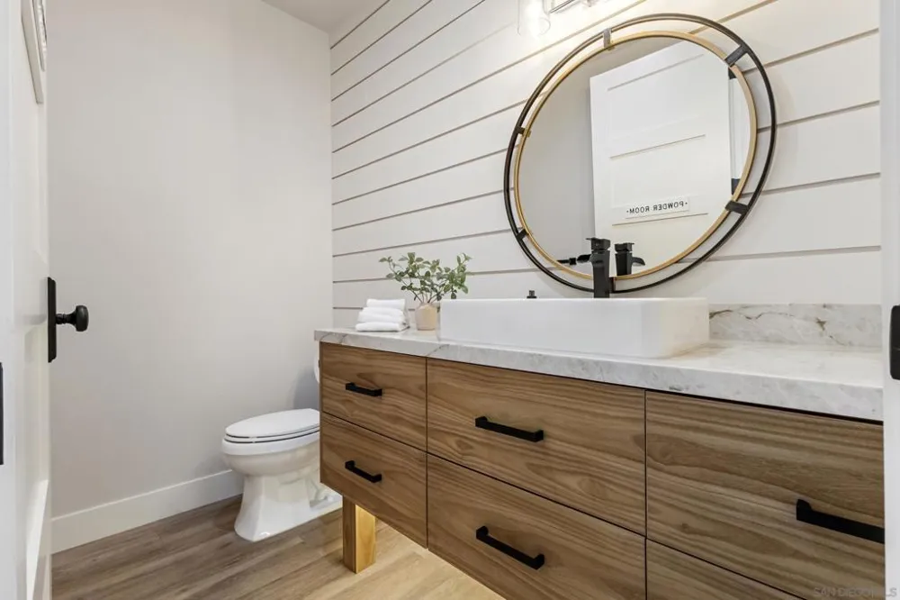4504 Osprey St San Diego, CA 92107