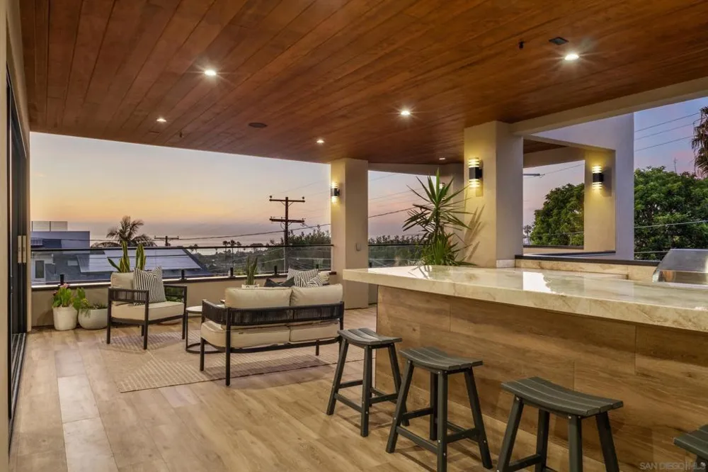 4504 Osprey St San Diego, CA 92107