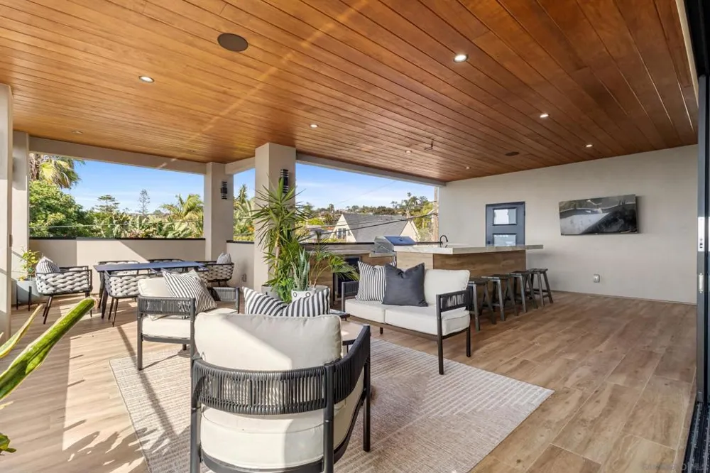 4504 Osprey St San Diego, CA 92107
