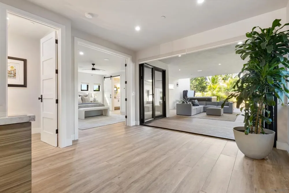 4504 Osprey St San Diego, CA 92107