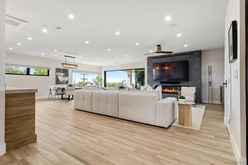 4504 Osprey St San Diego, CA 92107