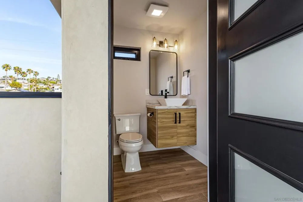 4504 Osprey St San Diego, CA 92107