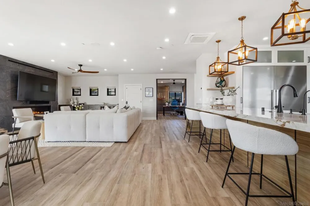 4504 Osprey St San Diego, CA 92107