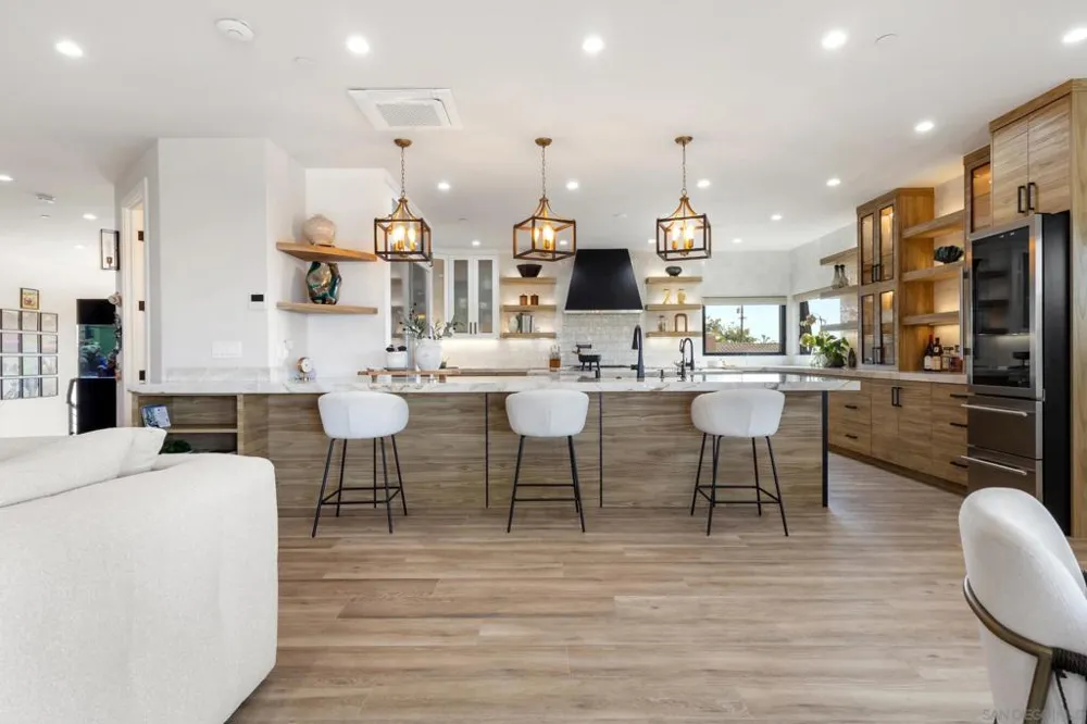 4504 Osprey St San Diego, CA 92107