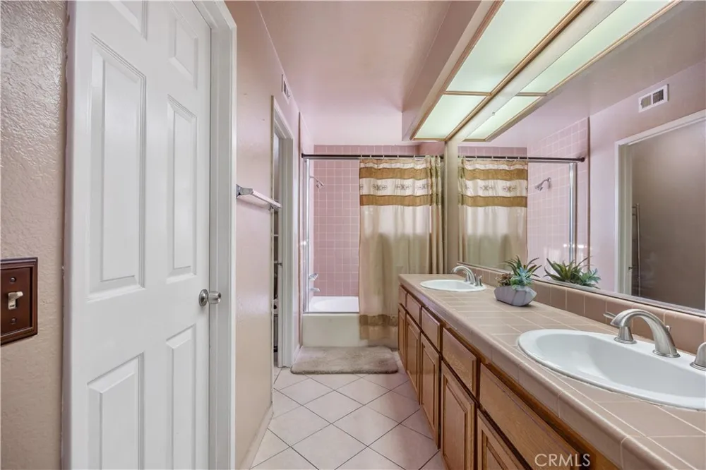 13709 Grand Isle Moorpark, CA 93021