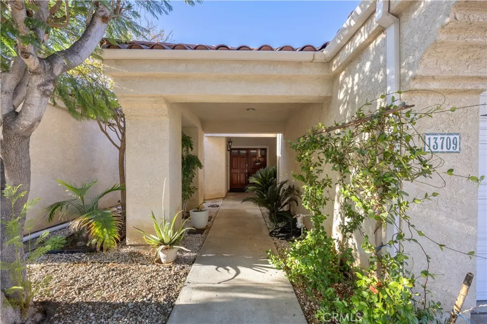 13709 Grand Isle Moorpark, CA 93021