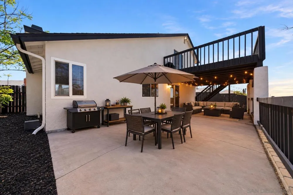 6476 Calle Pavana San Diego, CA 92139