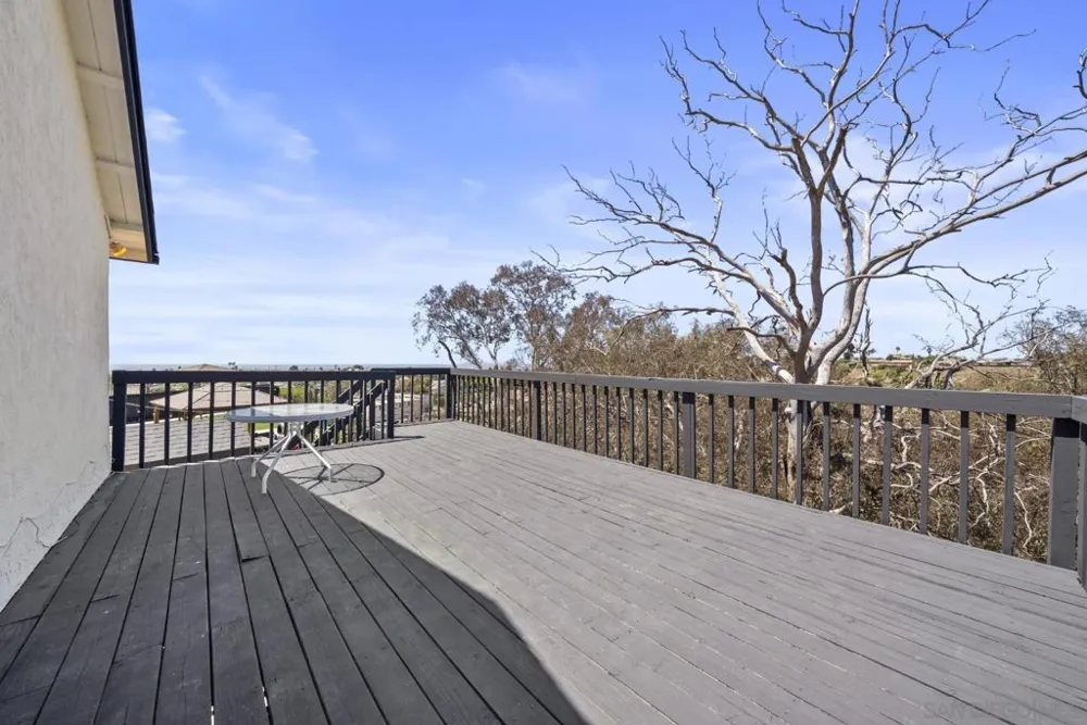 6476 Calle Pavana San Diego, CA 92139