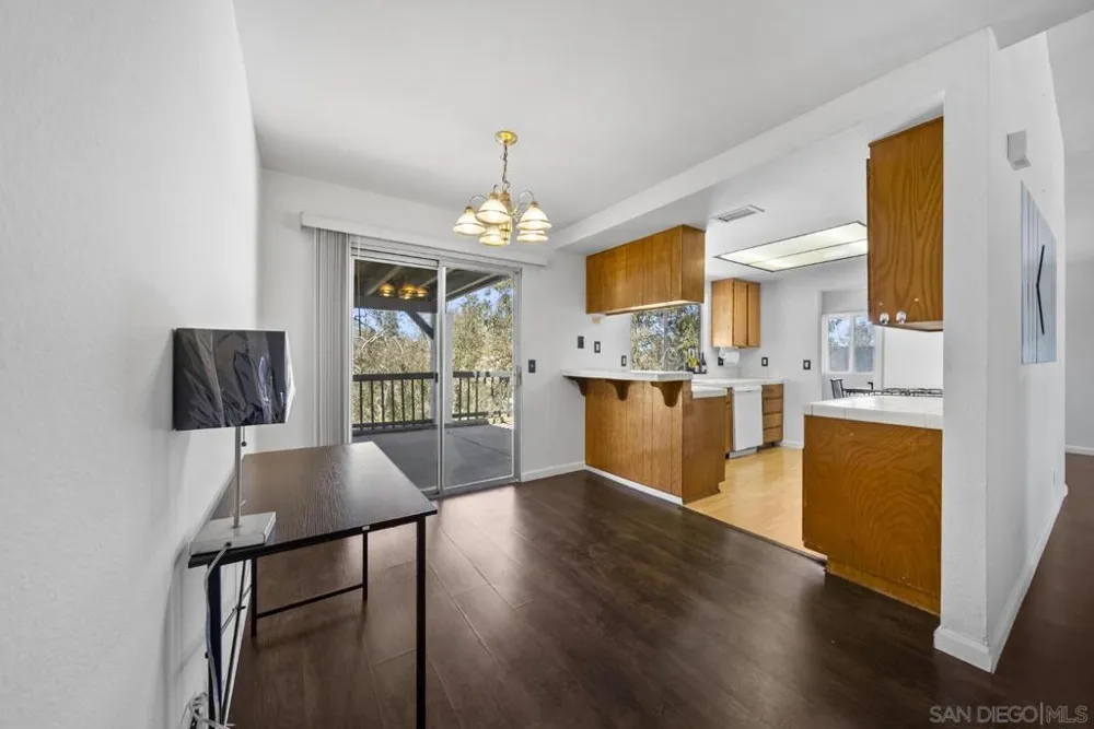 6476 Calle Pavana San Diego, CA 92139