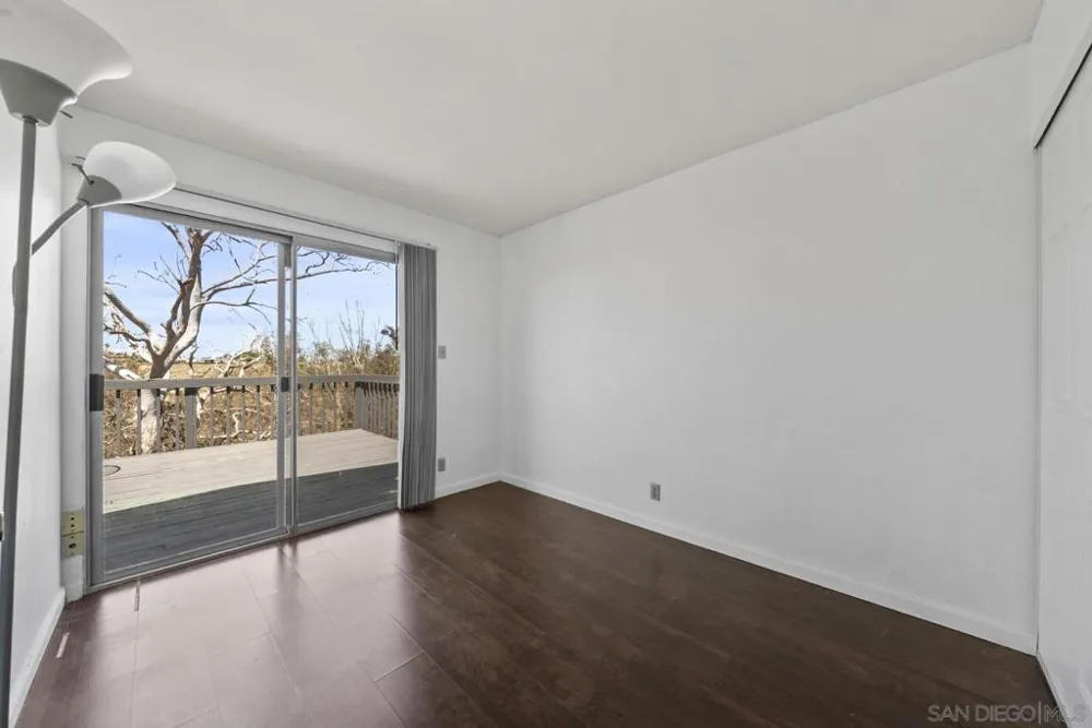 6476 Calle Pavana San Diego, CA 92139