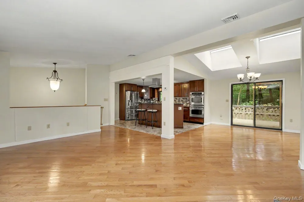 5 Trolley Road Cortlandt Manor, NY 10567