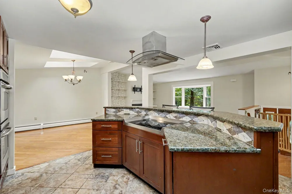 5 Trolley Road Cortlandt Manor, NY 10567
