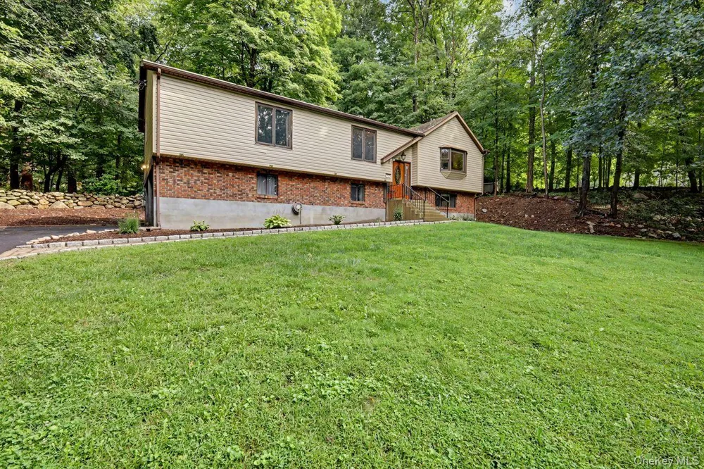 5 Trolley Road Cortlandt Manor, NY 10567