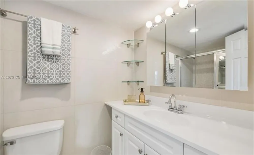 4400 Hillcrest Dr #602B Hollywood, FL 33021