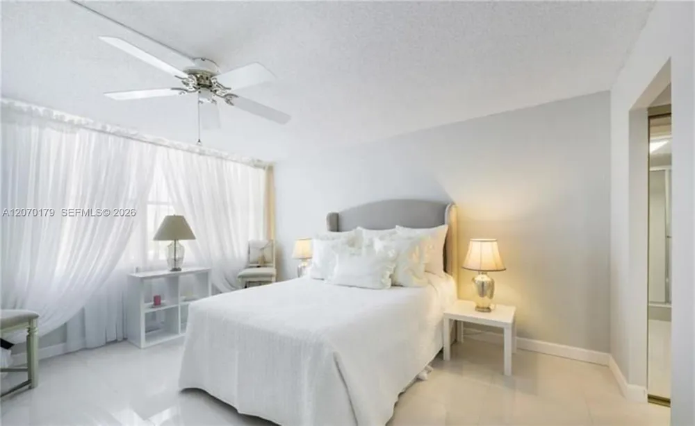 4400 Hillcrest Dr #602B Hollywood, FL 33021