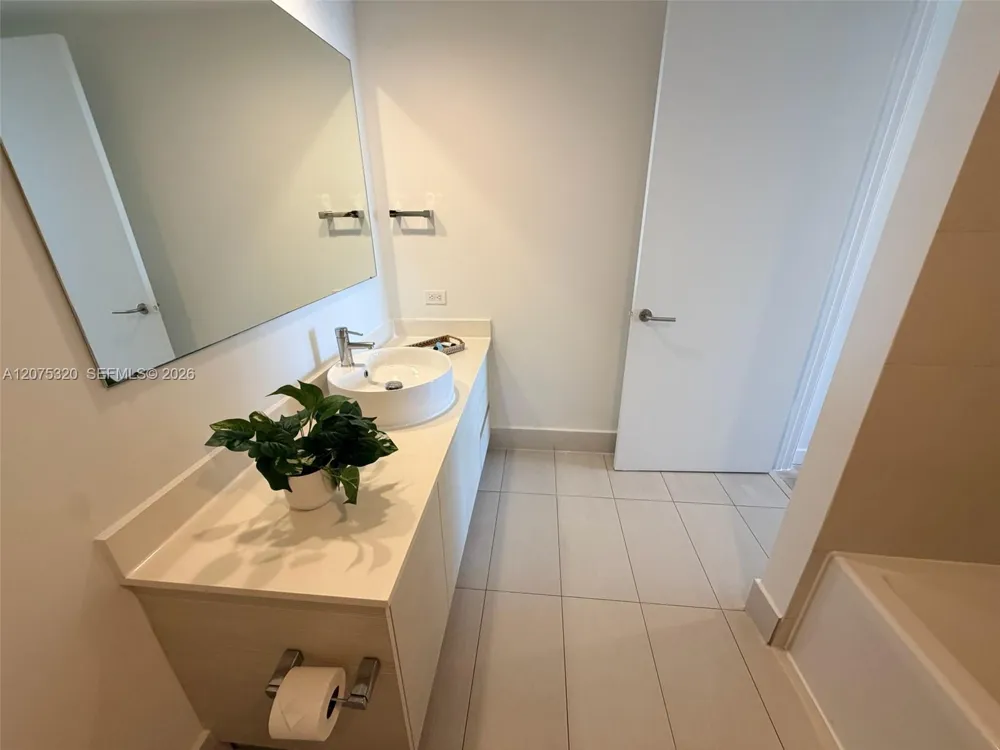 2600 E Hallandale Beach Blvd #T3209 Hallandale Beach, FL 33009
