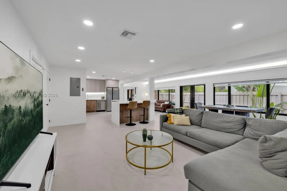 220 NE 105th St Miami Shores, FL 33138