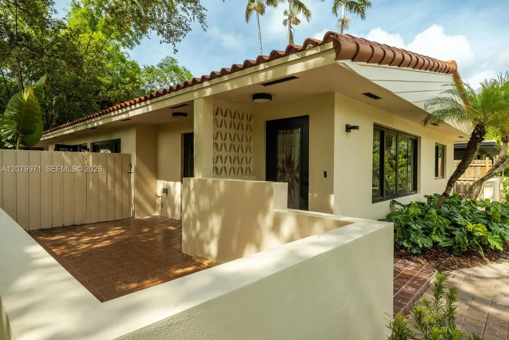 220 NE 105th St Miami Shores, FL 33138