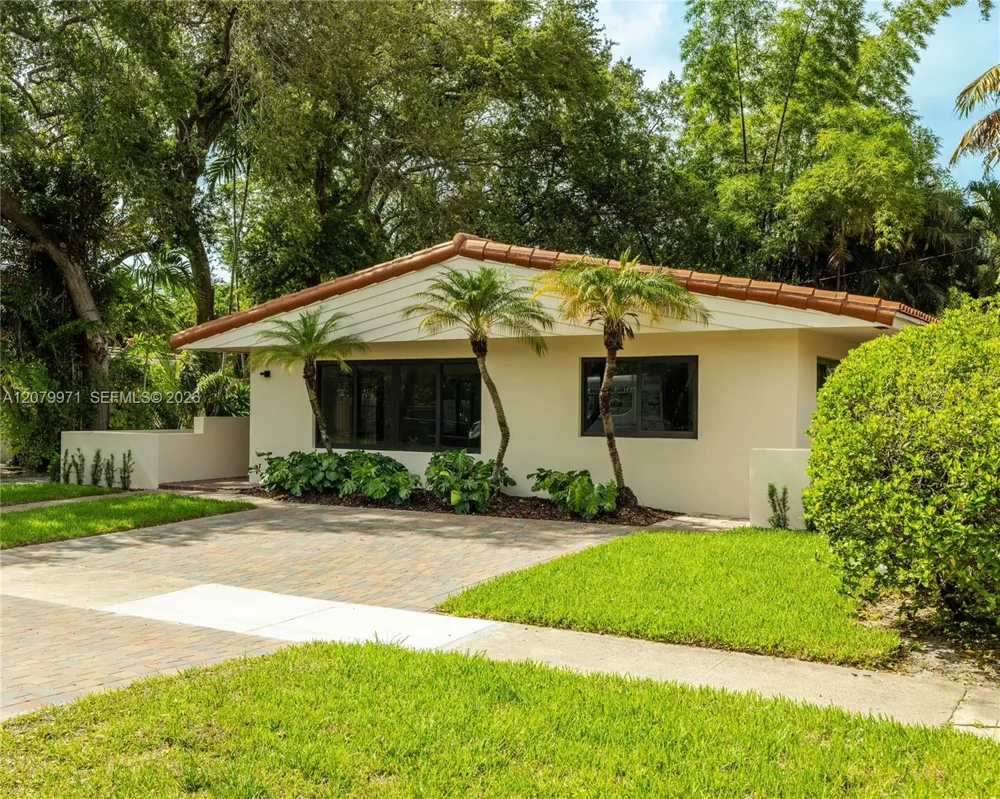 220 NE 105th St Miami Shores, FL 33138