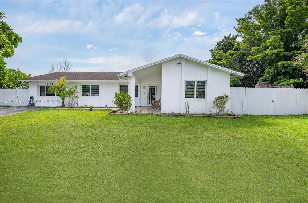 7159 SW 148th Pl Miami, FL 33193