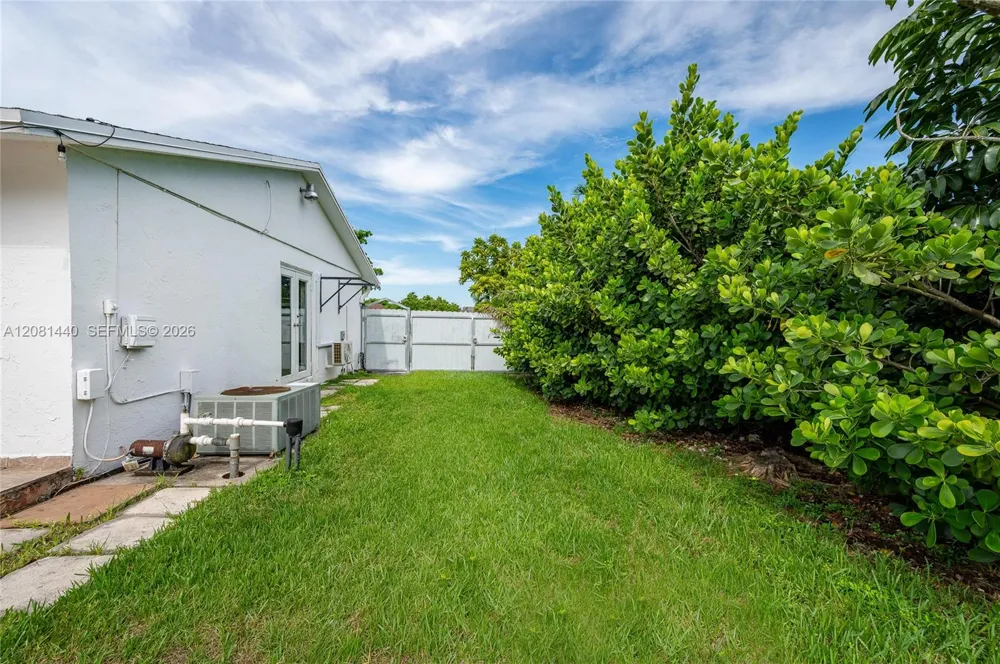 7159 SW 148th Pl Miami, FL 33193