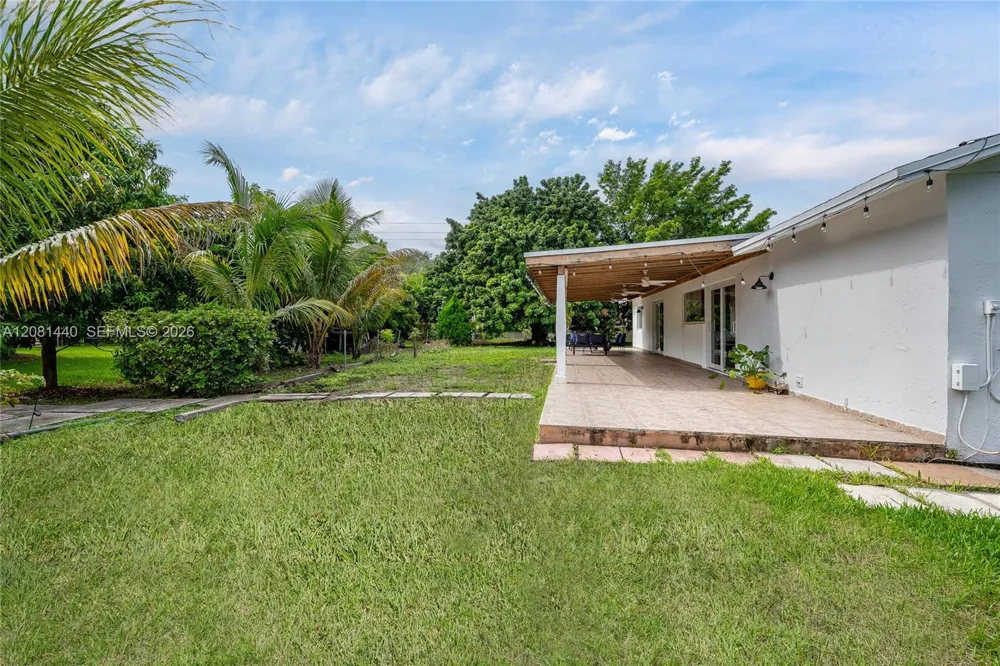 7159 SW 148th Pl Miami, FL 33193