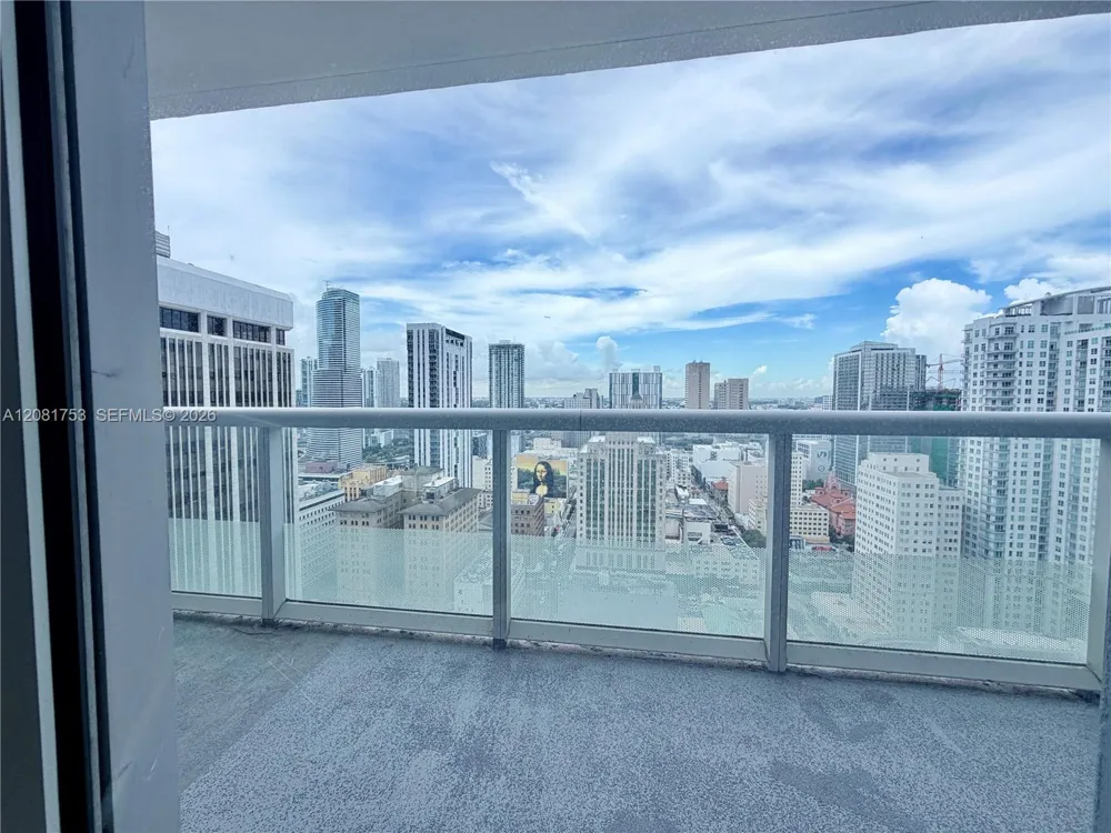50 Biscayne Blvd #3211 Miami, FL 33132