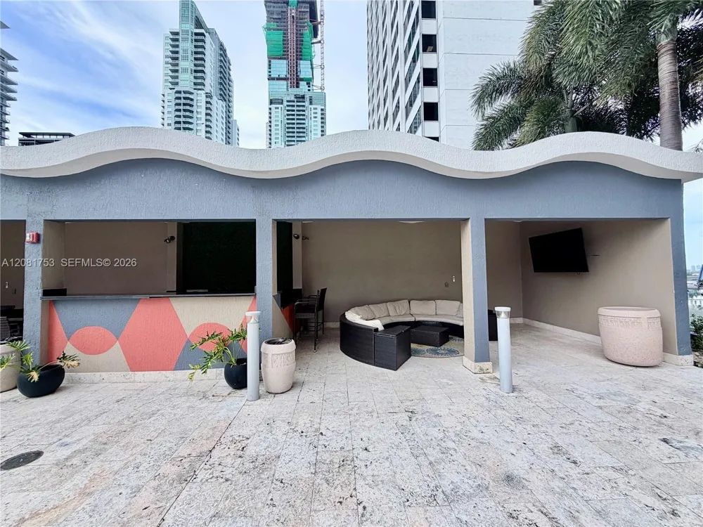 50 Biscayne Blvd #3211 Miami, FL 33132