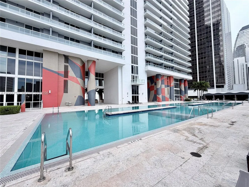 50 Biscayne Blvd #3211 Miami, FL 33132