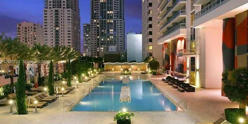 50 Biscayne Blvd #3211 Miami, FL 33132