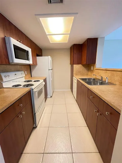 8432 Coral Lake Way #8432